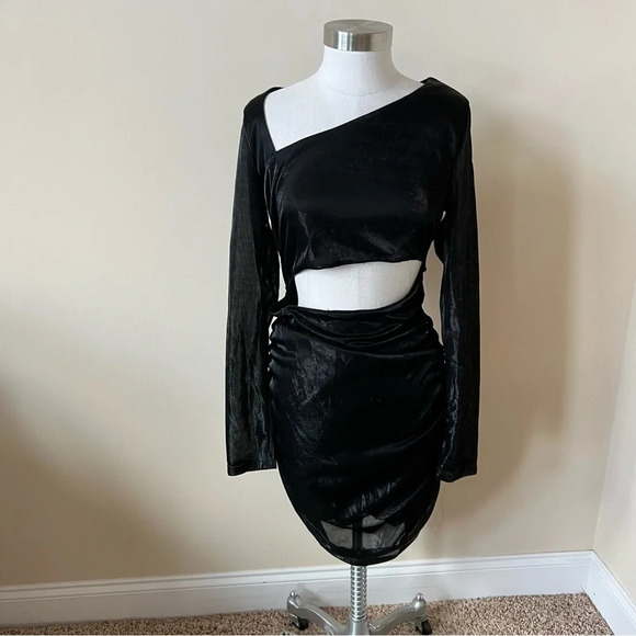 Lulus Night at the Club Black Metallic Cutout Bodycon Mini Dress 17395 - Picture 2 of 9